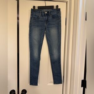 American Eagle Light/medium Skinny Size 2 Regular